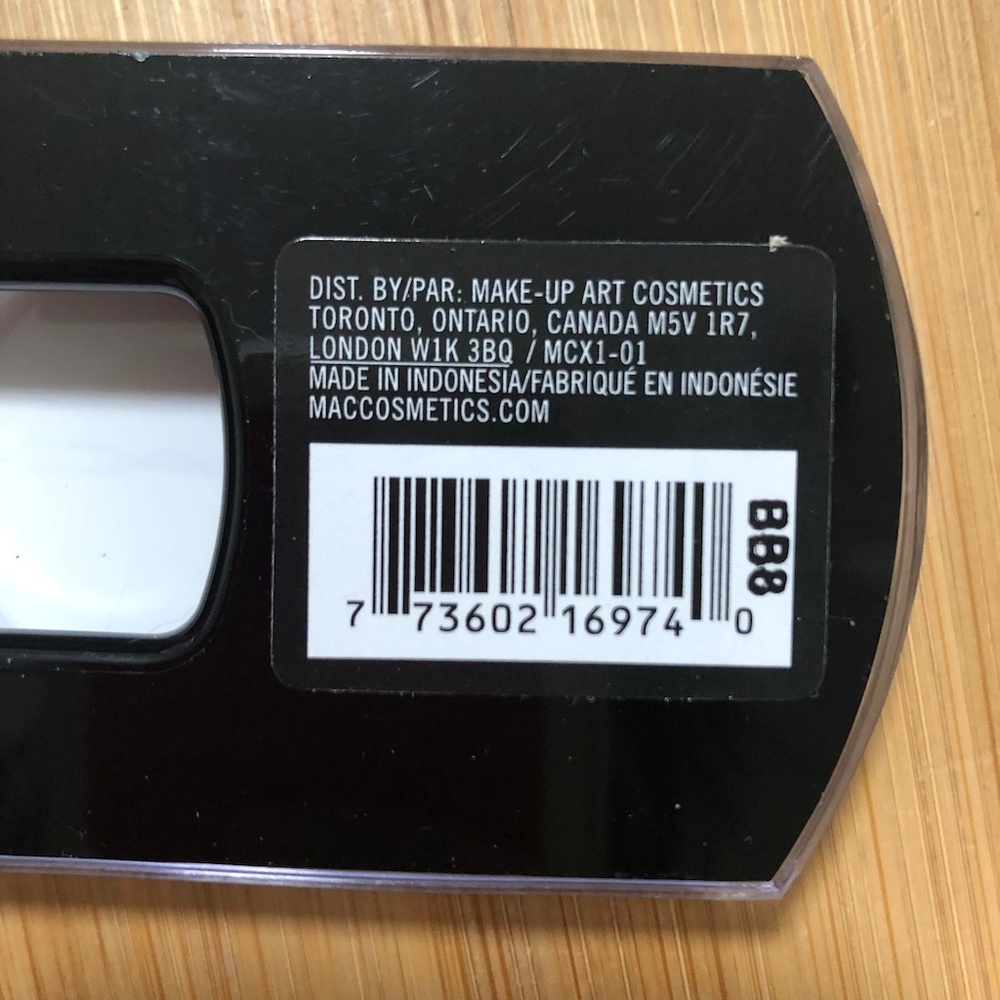 100% Authentic MAC Lashes - Picture 2 of 2